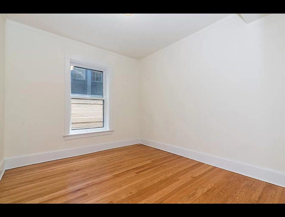 1st image of 1234 W Albion Ave APT 2