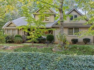 6 Meadow Wood Trl, Fletcher, NC 28732