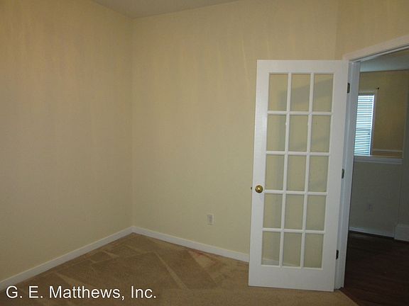 5th image of 22131 Jordan Heights Dr