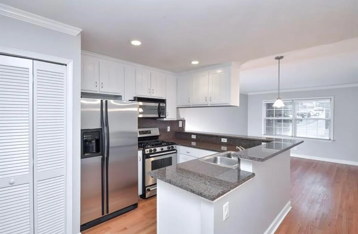 Building Photo - 2232 Dunseath Ave NW #310