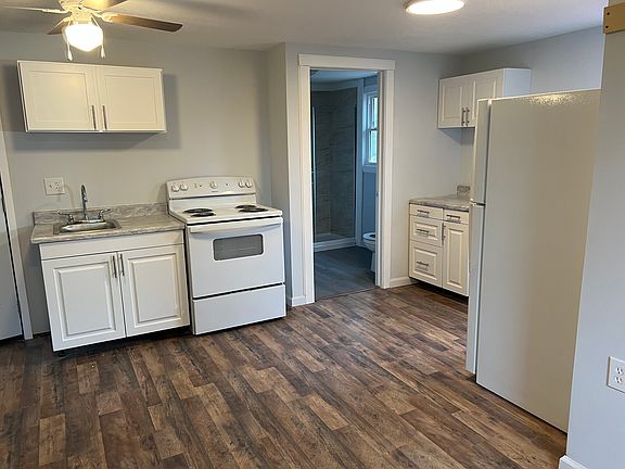 4th image of 604 E Oak St #1