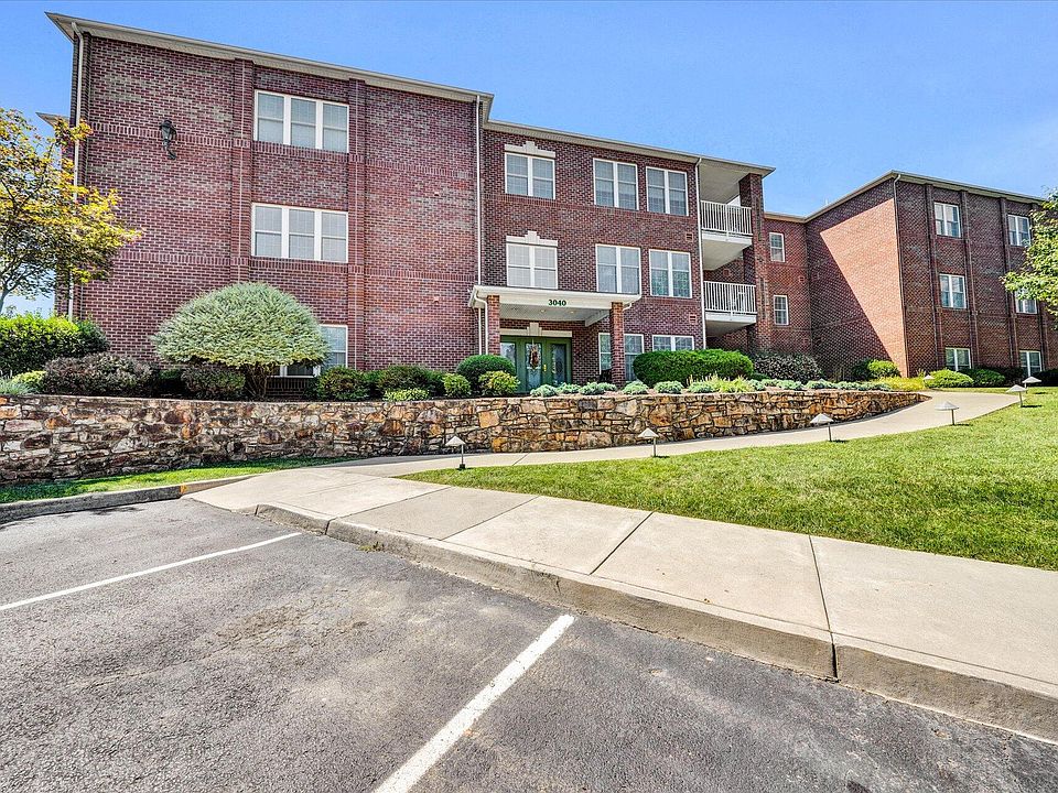 Mcvitty Forest Condominiums 3040 McVitty Forest Dr Roanoke VA Zillow