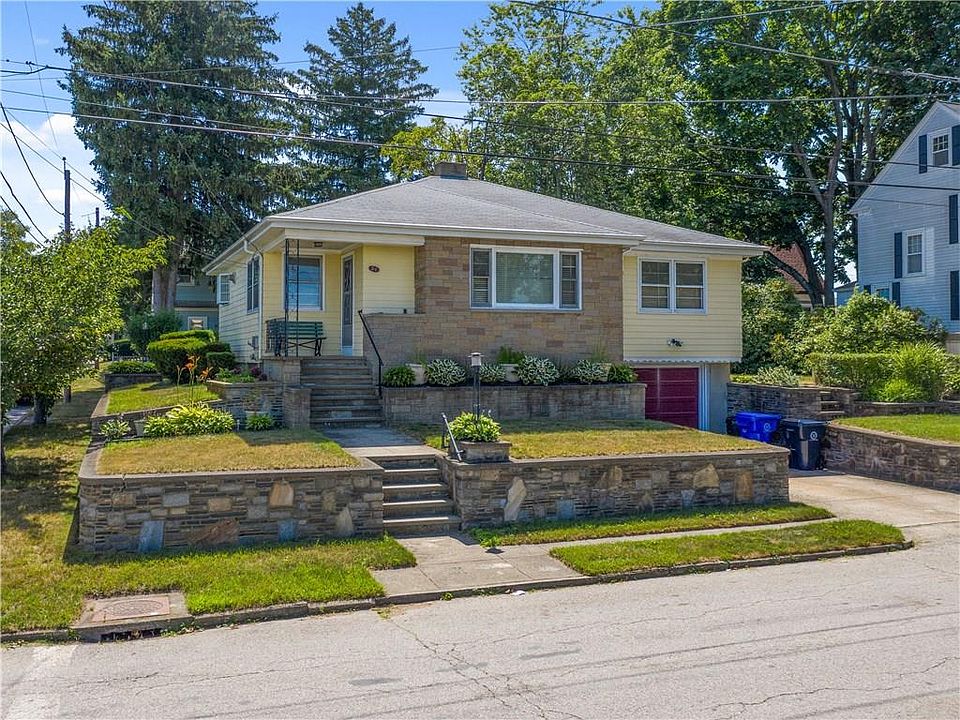 1st image of 54 Grassmere Ave