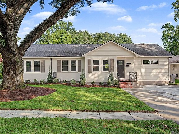 2nd image of 2434 Honeysuckle Ave