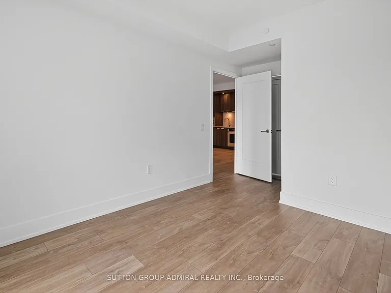858 Dupont St #534 — Photo 15