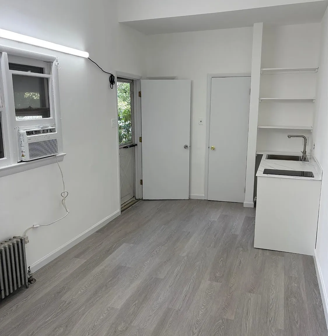 Studio, 1.0 bath, 3295 sqft, $1,490 — Photo 4