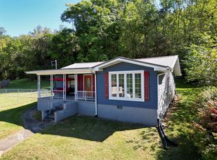 126 N 7th Ave, Paden City, WV 26159