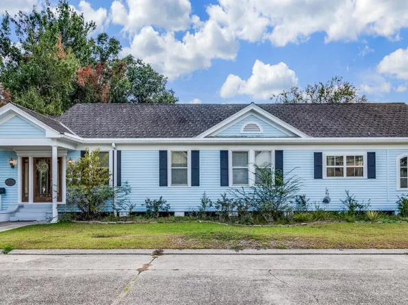 100 City Park Cir, New Iberia, LA 70563