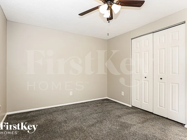 4207 Edinburgh Dr — Photo 15