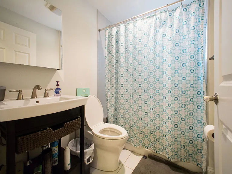 37 Beaconsfield Rd #1D — Photo 11