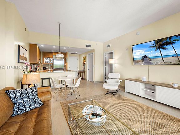 5th image of 3540 Main Hwy #Penthouse 04