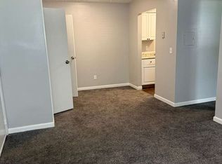 4911 Ash St #1, Cincinnati, OH 45212