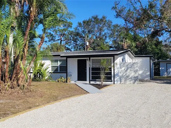 231 W Cornelius Cir, Sarasota, FL 34232