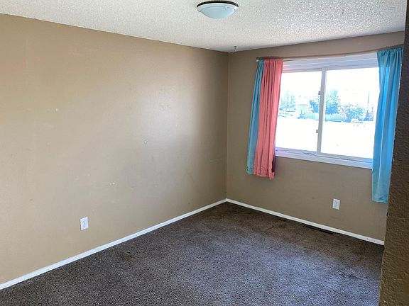 Main Floor Bedroom 1