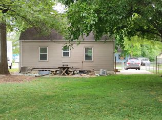 2126 W Bataan Dr, Dayton, OH 45420