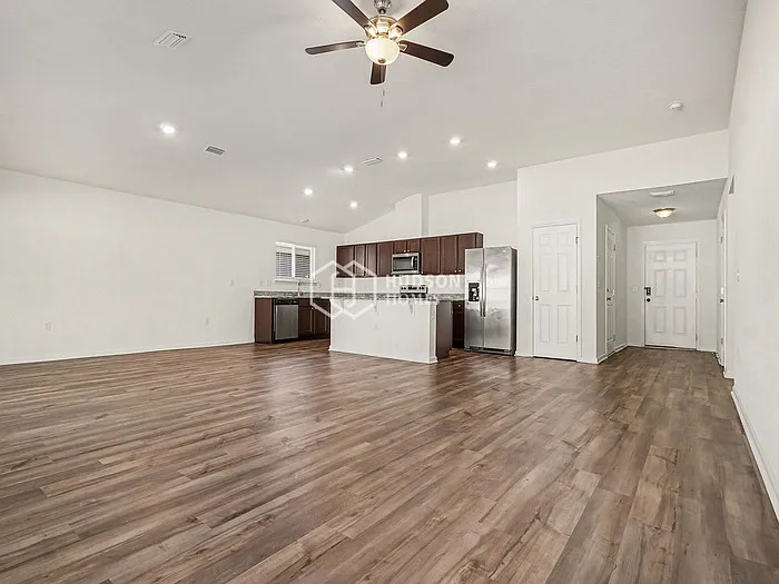 2159 Hudson Grove Dr — Photo 6