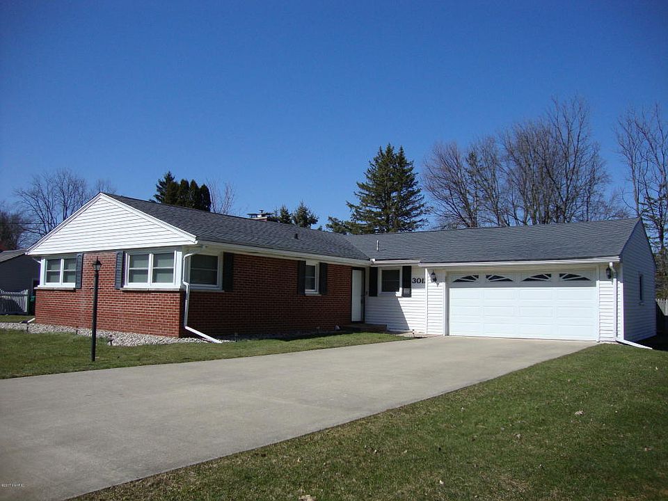 1st image of 3012 Fleetwood Dr
