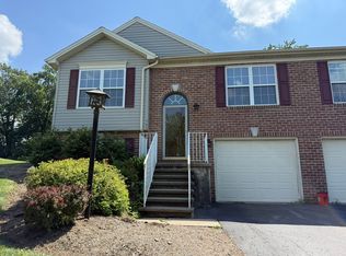 704-770 Tanager Dr #8-768, State College, PA 16803