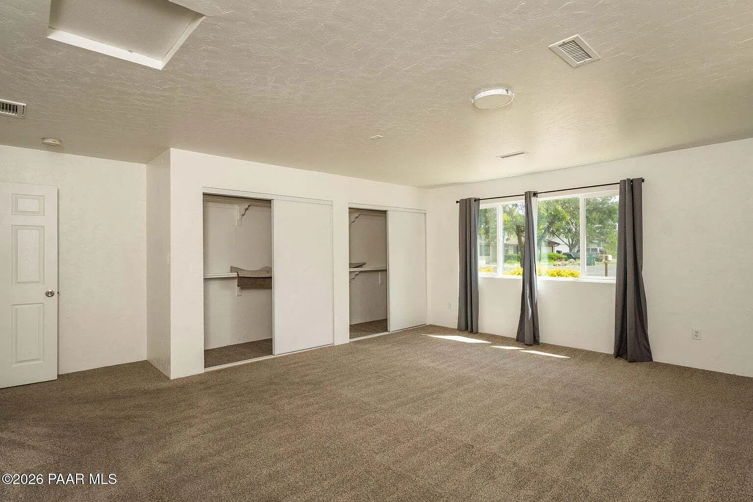 4558 North Miner Road - 1 — Photo 4