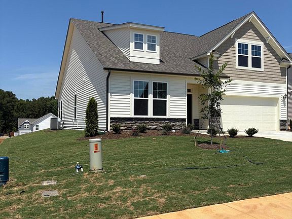 3rd image of 156 Appleseed Dr