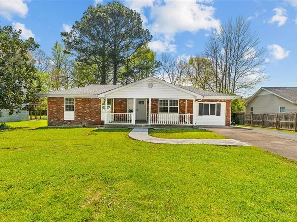 700 Lexington Ct, Dalton, GA 30721