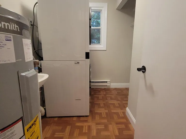 16 Chelsea Dr — Photo 34