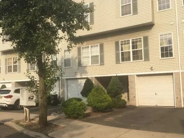 18 Carmella Ct, Newark, NJ 07104
