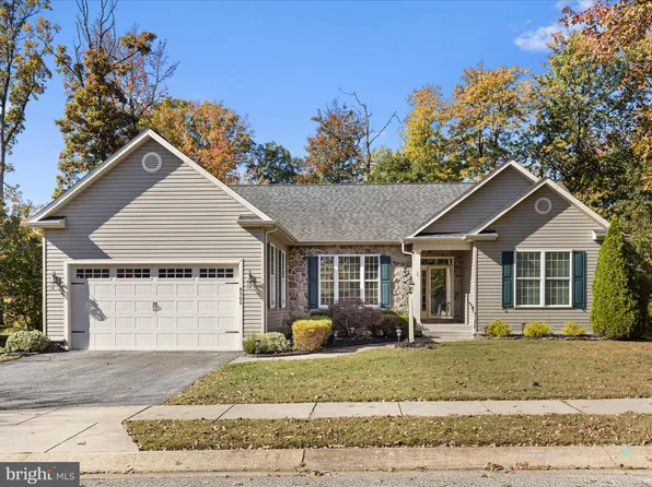 8906 Jeff Mar Dr, Glen Burnie, MD 21061