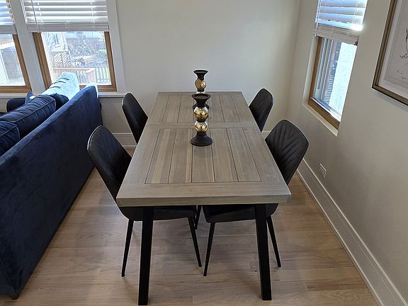 4th image of 4000 Forest Ave #6