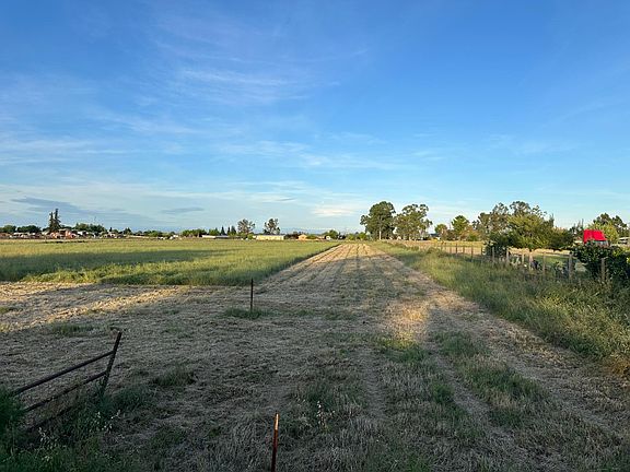 5th image of 25920 N Graham Rd