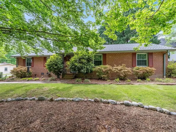 2 Monterey Ln, Greenville, SC 29615