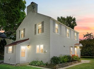 5586 Basswood St, Greendale, WI 53129