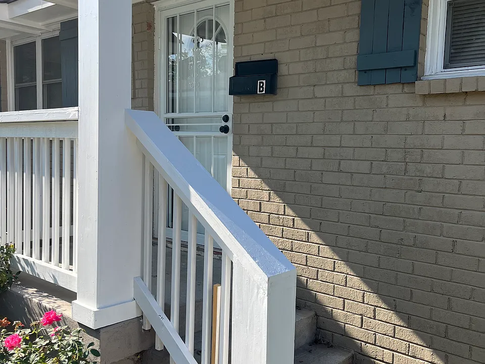114 Neill Ave #B