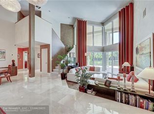 9900 SW 4th St, Plantation, FL 33324