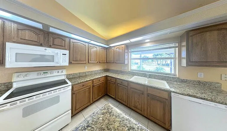 95 White Marsh Ln — Photo 11