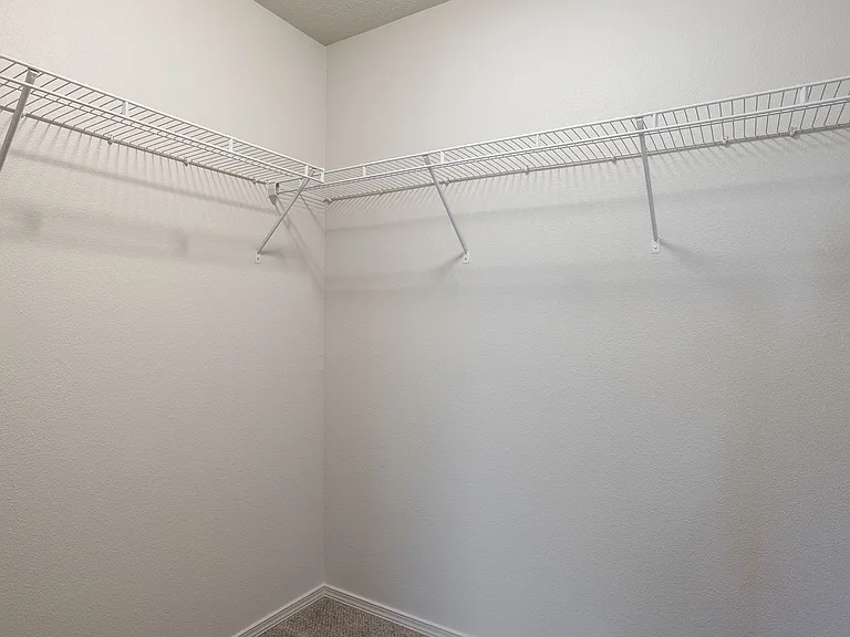 Live where you love at Edgewater Apartments — Photo 20