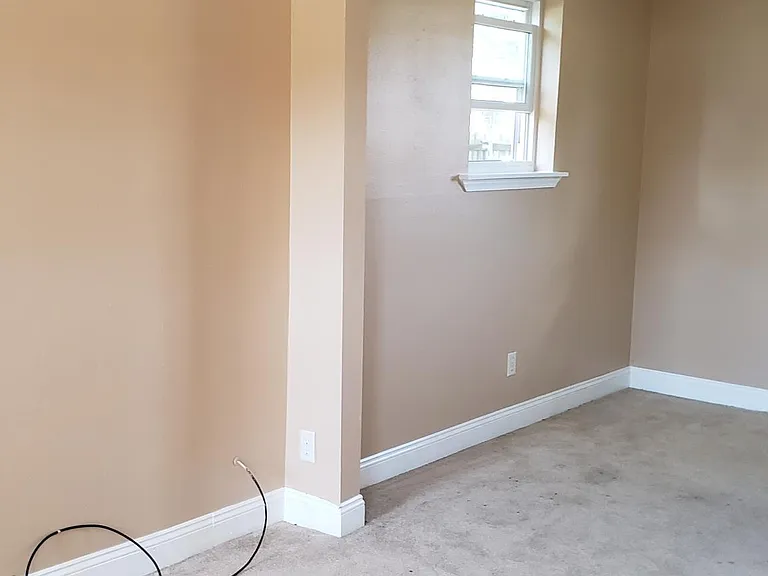 202 Alpha St — Photo 7