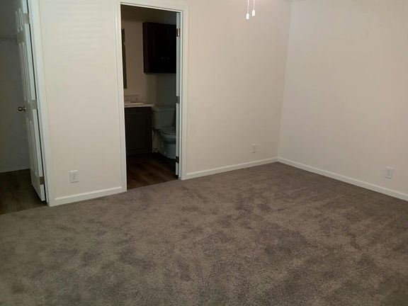 5th image of 10201 W Beaver St #15