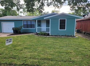 2911 Pearl Ave, Groves, TX 77619