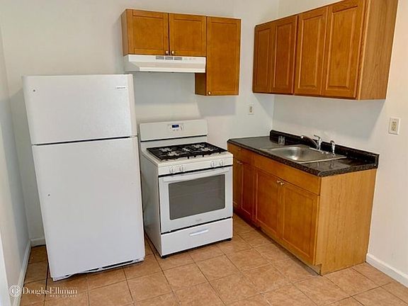 3rd image of 4403 5th Ave APT 4R
