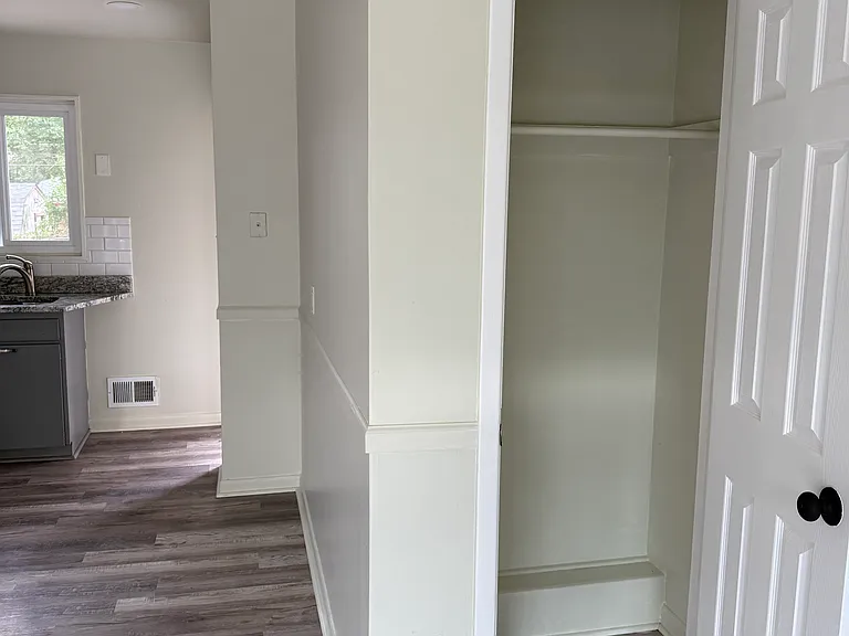 10910 Rosalie Dr — Photo 5