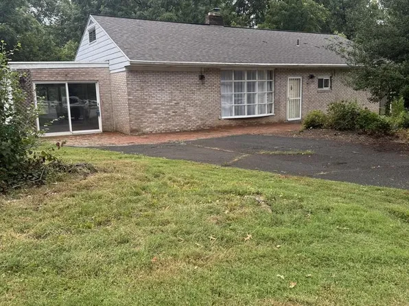 2 Gable Park Rd, Lancaster, PA 17603