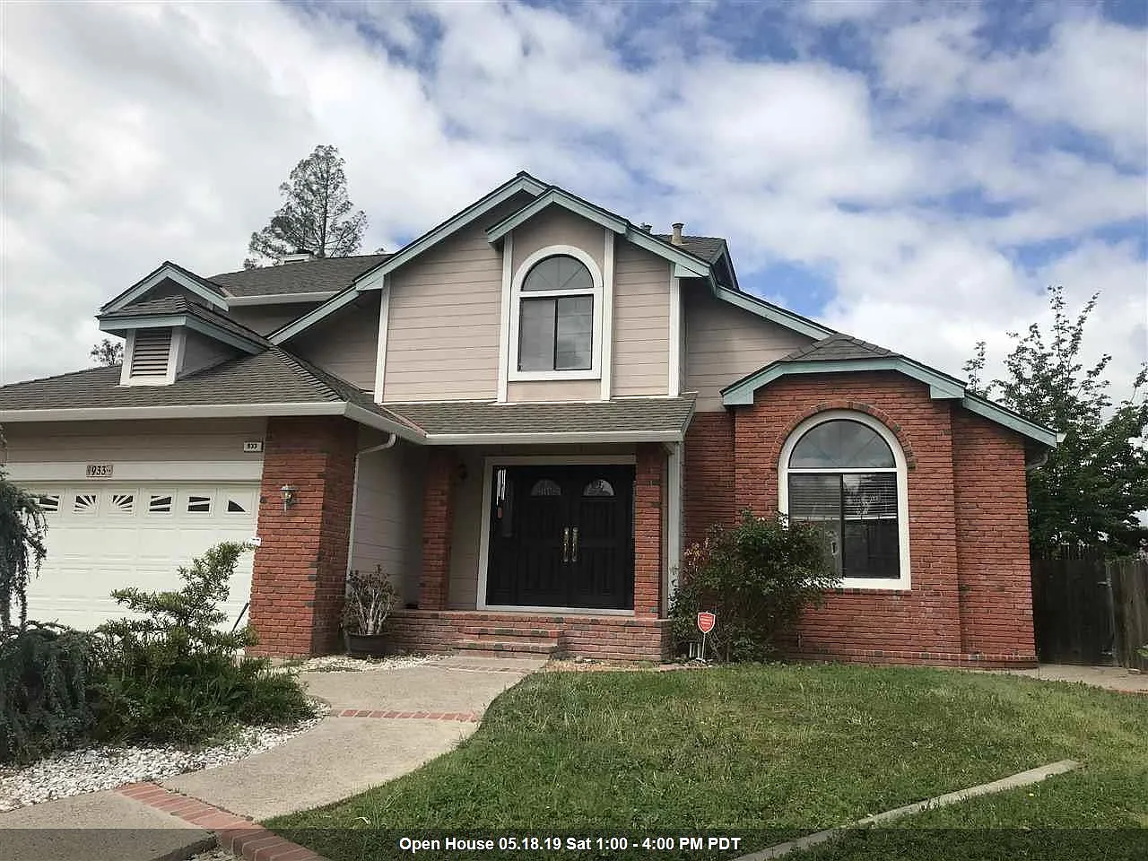 933 Bluerock Dr photo 1