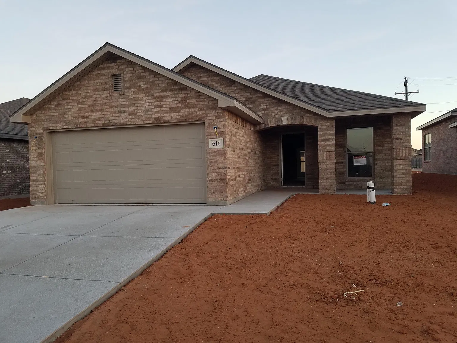 616 Juniper Ct — Photo 1
