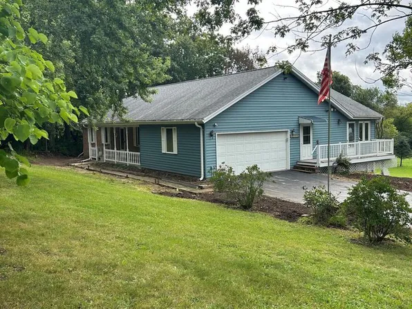 S47W22285 Lawnsdale ROAD, Waukesha, WI 53189