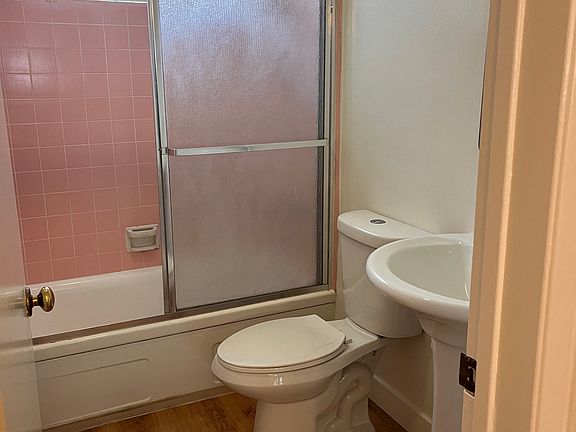 2nd image of 3757 1/2 Inglewood Blvd