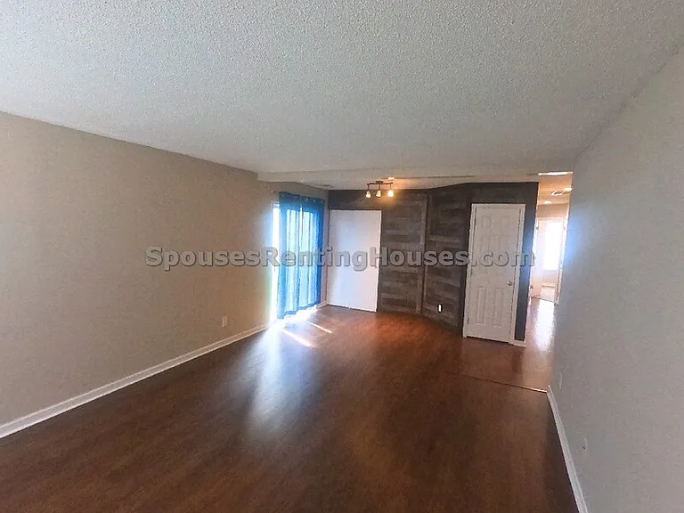 6639 W Stanhope Dr — Photo 3