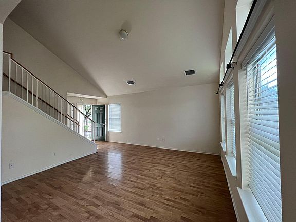 2nd image of 1157 Kentra Dr