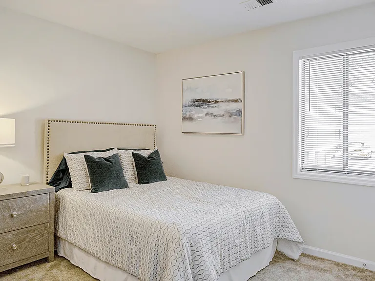 Patriot Point Apartment Homes — Photo 49