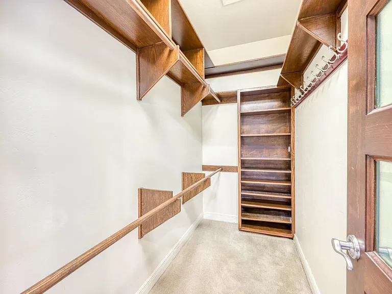 1301 The Cape Rd — Photo 17